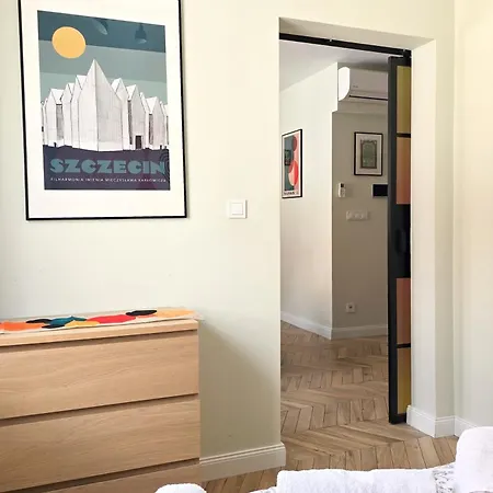 Space Old Town Apartment *